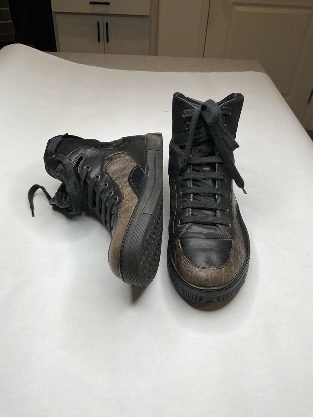Salvatore Ferragamo Mens Shoes Sneakers High Top 9 D